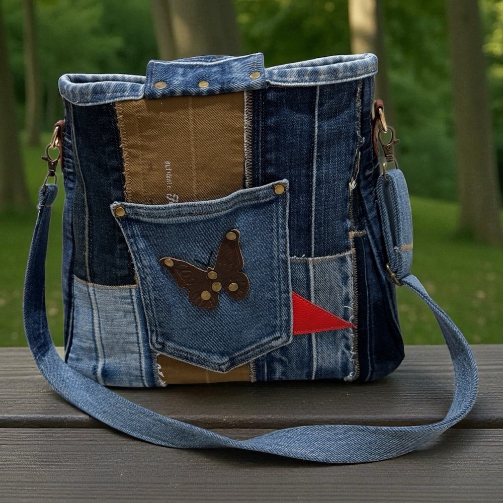 Patchwork Denim Crossbody Bag – Butterfly & Flower Design - Picture 12 of 13